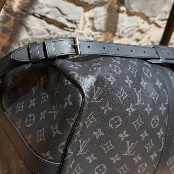 Louis Vuitton Monogram Eclipse Keepall Bandoulière 55 Duffle Bag - Picture 7 of 16